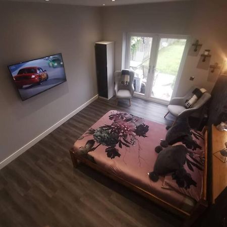 Beautiful Masons Hideaway Studio Apartment 布里真德 外观 照片